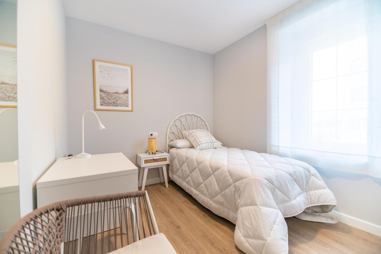 Villa Marta - Apartamentos Centricos Junto Al Mar Castro Urdiales Exteriör bild
