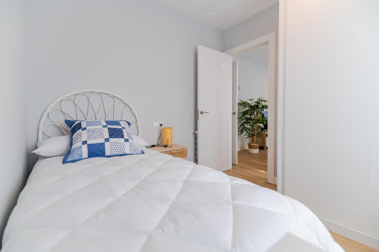 Villa Marta - Apartamentos Centricos Junto Al Mar Castro Urdiales Exteriör bild