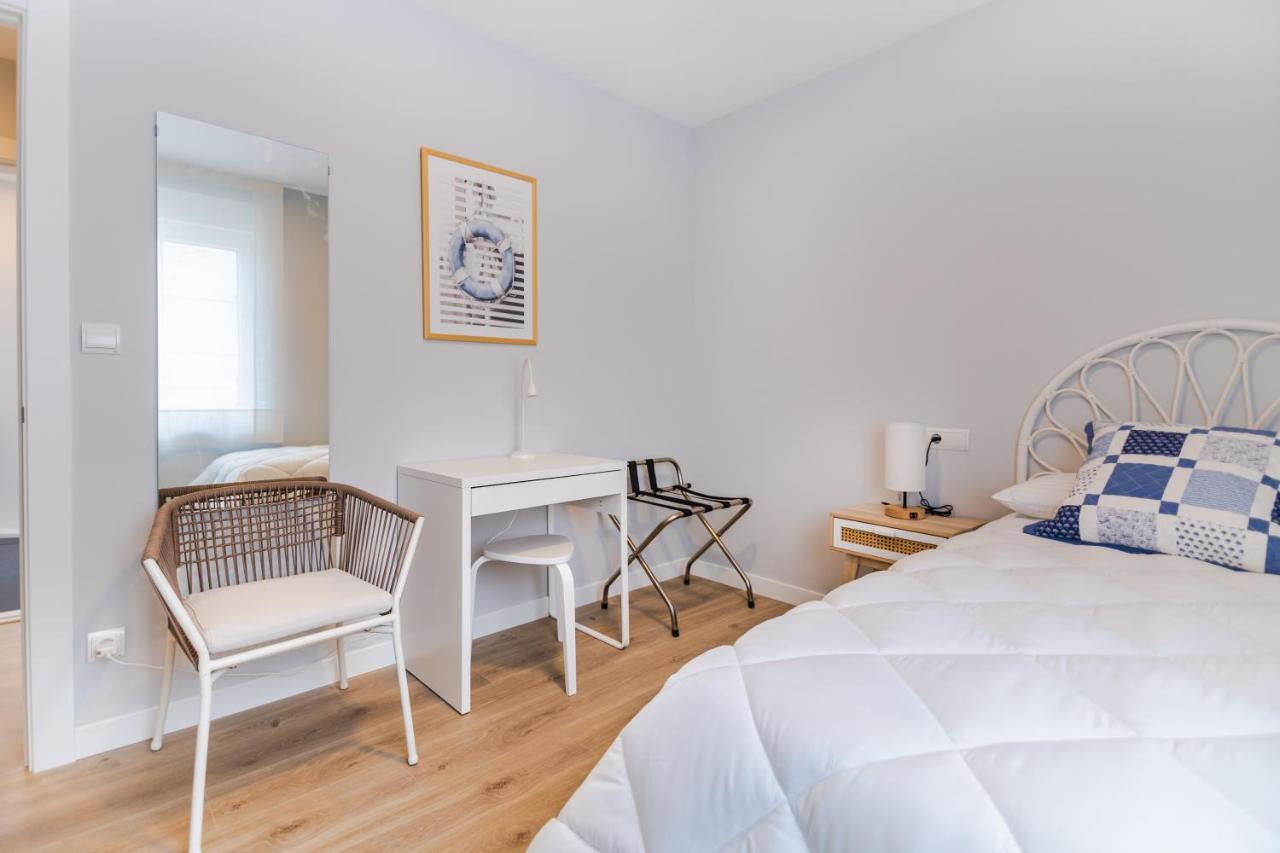 Villa Marta - Apartamentos Centricos Junto Al Mar Castro Urdiales Exteriör bild