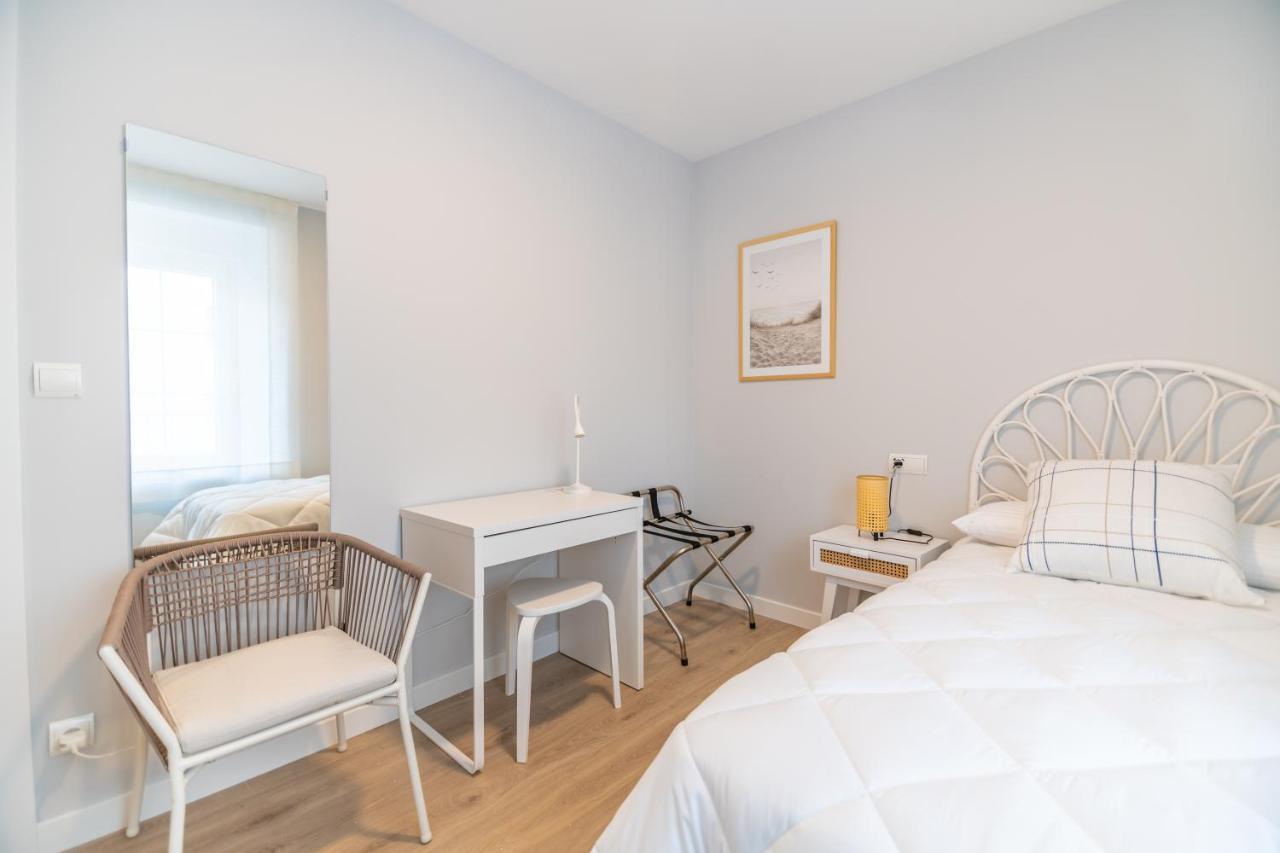 Villa Marta - Apartamentos Centricos Junto Al Mar Castro Urdiales Exteriör bild